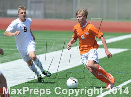 Thumbnail 1 in Pine Tree vs. Wakeland (UIL 4A Region 2 Semifinal) photogallery.