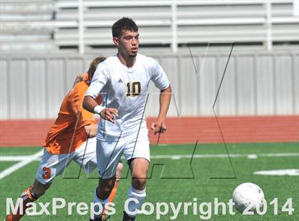 Thumbnail 2 in Pine Tree vs. Wakeland (UIL 4A Region 2 Semifinal) photogallery.