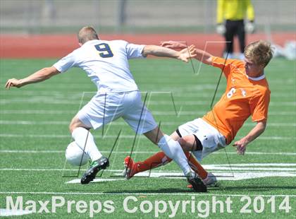 Thumbnail 2 in Pine Tree vs. Wakeland (UIL 4A Region 2 Semifinal) photogallery.