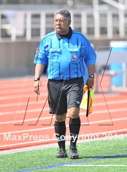 Thumbnail 2 in Pine Tree vs. Wakeland (UIL 4A Region 2 Semifinal) photogallery.