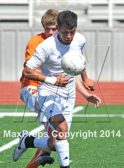Thumbnail 2 in Pine Tree vs. Wakeland (UIL 4A Region 2 Semifinal) photogallery.