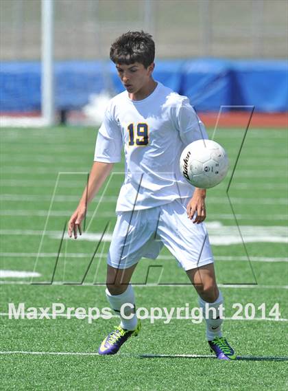 Thumbnail 1 in Pine Tree vs. Wakeland (UIL 4A Region 2 Semifinal) photogallery.