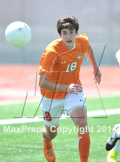 Thumbnail 2 in Pine Tree vs. Wakeland (UIL 4A Region 2 Semifinal) photogallery.