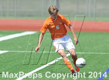 Thumbnail 1 in Pine Tree vs. Wakeland (UIL 4A Region 2 Semifinal) photogallery.