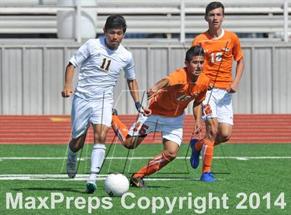 Thumbnail 2 in Pine Tree vs. Wakeland (UIL 4A Region 2 Semifinal) photogallery.