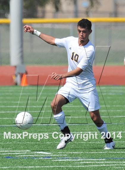 Thumbnail 1 in Pine Tree vs. Wakeland (UIL 4A Region 2 Semifinal) photogallery.