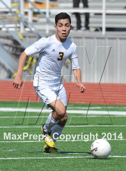 Thumbnail 1 in Pine Tree vs. Wakeland (UIL 4A Region 2 Semifinal) photogallery.