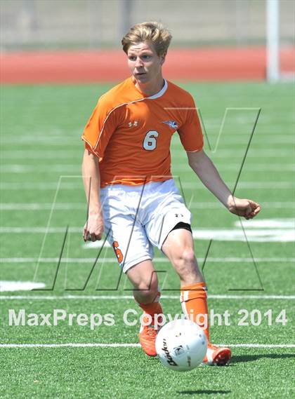 Thumbnail 3 in Pine Tree vs. Wakeland (UIL 4A Region 2 Semifinal) photogallery.