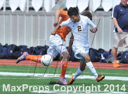 Thumbnail 2 in Pine Tree vs. Wakeland (UIL 4A Region 2 Semifinal) photogallery.