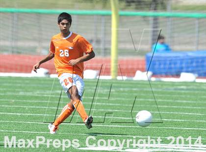 Thumbnail 2 in Pine Tree vs. Wakeland (UIL 4A Region 2 Semifinal) photogallery.