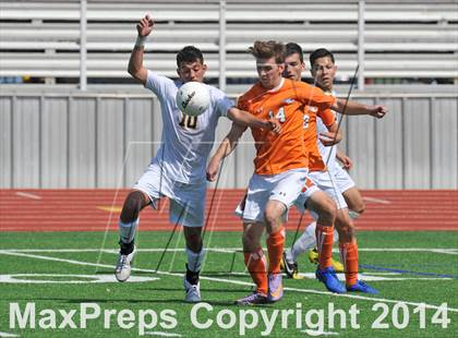 Thumbnail 2 in Pine Tree vs. Wakeland (UIL 4A Region 2 Semifinal) photogallery.