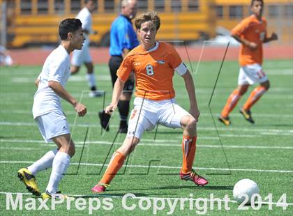 Thumbnail 2 in Pine Tree vs. Wakeland (UIL 4A Region 2 Semifinal) photogallery.
