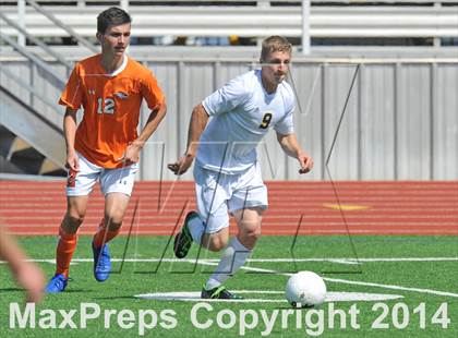 Thumbnail 2 in Pine Tree vs. Wakeland (UIL 4A Region 2 Semifinal) photogallery.