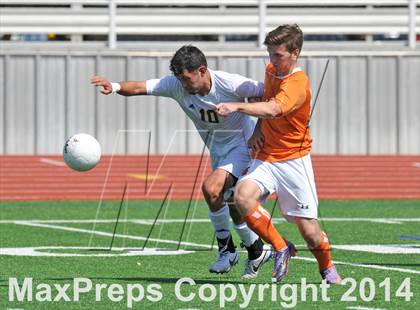 Thumbnail 3 in Pine Tree vs. Wakeland (UIL 4A Region 2 Semifinal) photogallery.