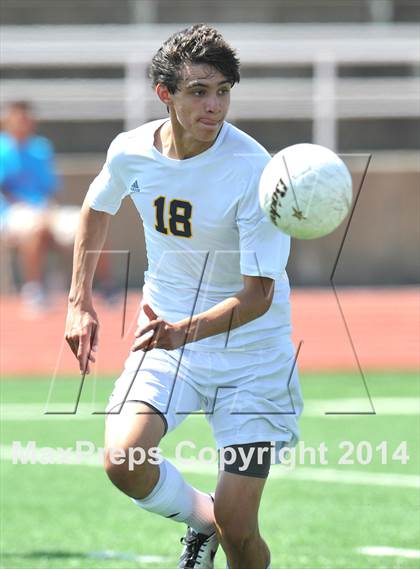 Thumbnail 3 in Pine Tree vs. Wakeland (UIL 4A Region 2 Semifinal) photogallery.
