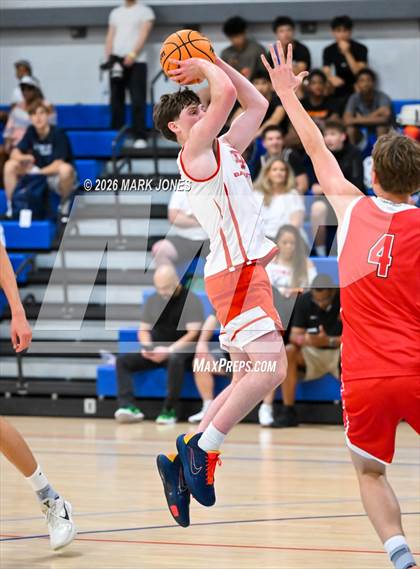 Thumbnail 2 in Mater Dei vs. Columbus (Section 7) photogallery.