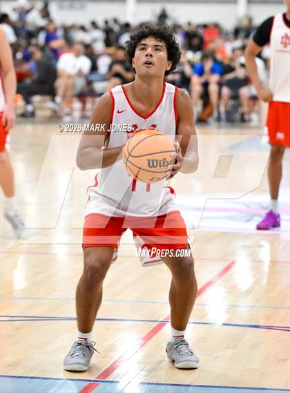 Thumbnail 3 in Mater Dei vs. Columbus (Section 7) photogallery.