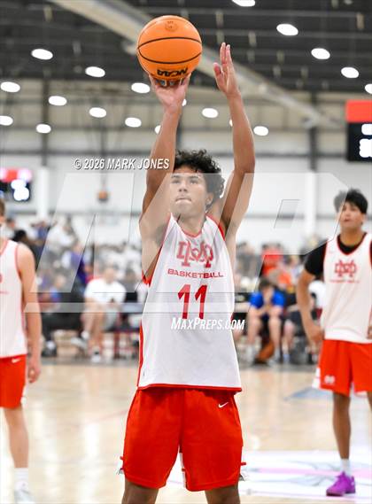 Thumbnail 2 in Mater Dei vs. Columbus (Section 7) photogallery.