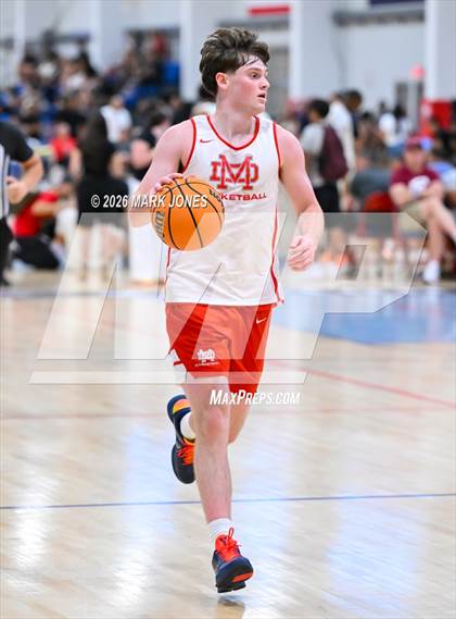 Thumbnail 3 in Mater Dei vs. Columbus (Section 7) photogallery.