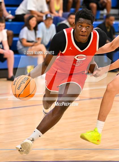 Thumbnail 1 in Mater Dei vs. Columbus (Section 7) photogallery.