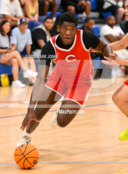 Thumbnail 1 in Mater Dei vs. Columbus (Section 7) photogallery.