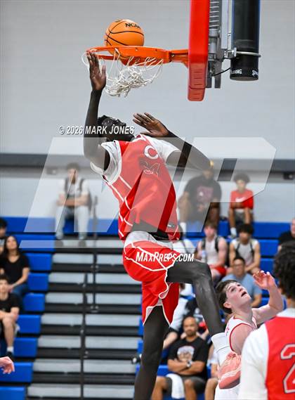 Thumbnail 2 in Mater Dei vs. Columbus (Section 7) photogallery.
