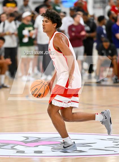 Thumbnail 3 in Mater Dei vs. Columbus (Section 7) photogallery.