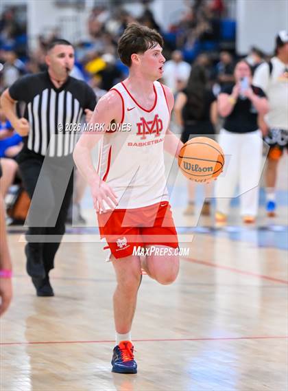 Thumbnail 2 in Mater Dei vs. Columbus (Section 7) photogallery.