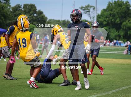 Thumbnail 1 in South Panola vs Olive Branch (U of Memphis 7v7) photogallery.