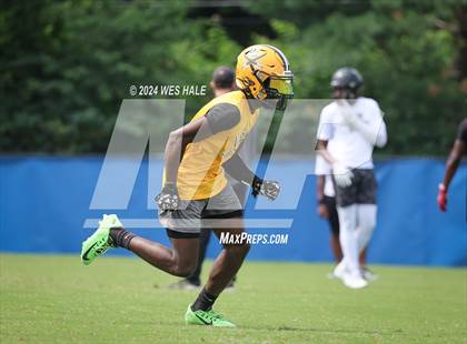 Thumbnail 1 in South Panola vs Olive Branch (U of Memphis 7v7) photogallery.