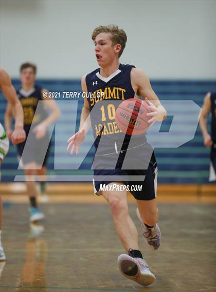 Thumbnail 3 in Summit Academy vs. Ridgeline (Eagle Holiday Shootout) photogallery.