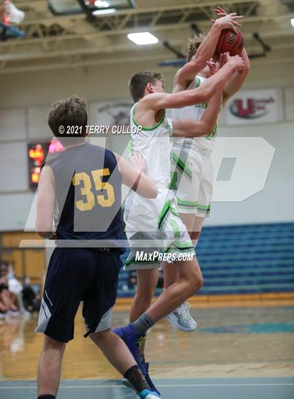 Thumbnail 3 in Summit Academy vs. Ridgeline (Eagle Holiday Shootout) photogallery.