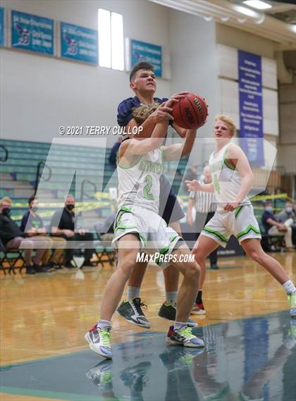 Thumbnail 3 in Summit Academy vs. Ridgeline (Eagle Holiday Shootout) photogallery.