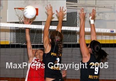 Thumbnail 1 in Van Nuys @ San Pedro (Section Playoffs) photogallery.