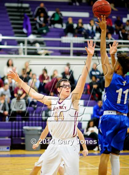 Thumbnail 2 in Whitney vs. Capital Christian (St. Hope Elite Classic) photogallery.