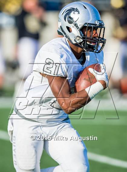 Thumbnail 2 in Guyer vs. Mansfield (UIL 6A D2 Quarterfinal) photogallery.
