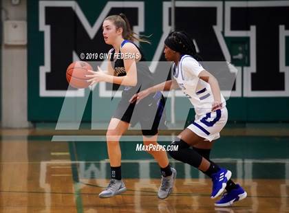 Thumbnail 1 in Clovis vs. Oakland (Lamorinda Classic) photogallery.