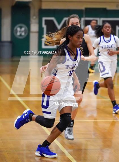 Thumbnail 2 in Clovis vs. Oakland (Lamorinda Classic) photogallery.