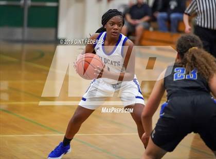 Thumbnail 2 in Clovis vs. Oakland (Lamorinda Classic) photogallery.