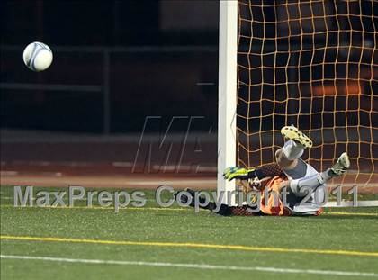 Thumbnail 1 in Davis vs. Jesuit (CIF SJS D1 Final) photogallery.
