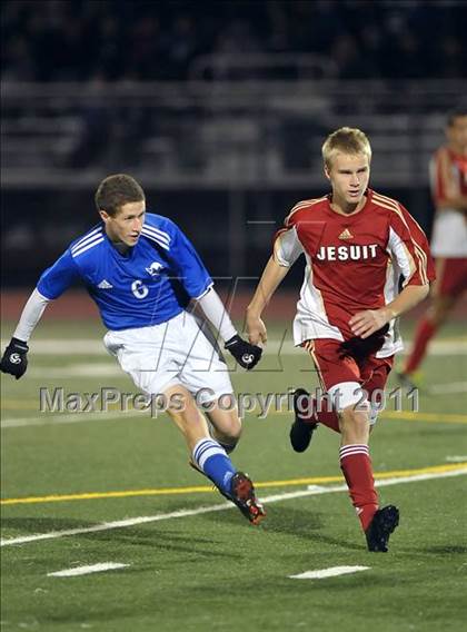 Thumbnail 3 in Davis vs. Jesuit (CIF SJS D1 Final) photogallery.