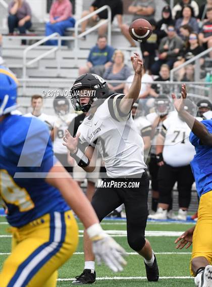 Thumbnail 2 in Cleveland Hill vs. Silver Creek/Forestville Central photogallery.