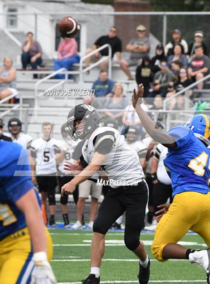 Thumbnail 3 in Cleveland Hill vs. Silver Creek/Forestville Central photogallery.