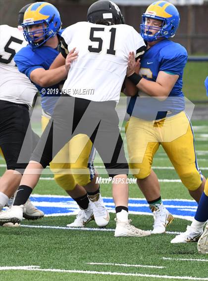 Thumbnail 2 in Cleveland Hill vs. Silver Creek/Forestville Central photogallery.