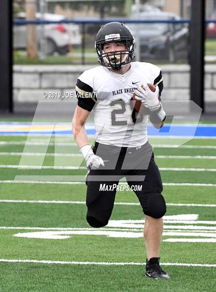 Thumbnail 2 in Cleveland Hill vs. Silver Creek/Forestville Central photogallery.
