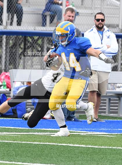 Thumbnail 2 in Cleveland Hill vs. Silver Creek/Forestville Central photogallery.