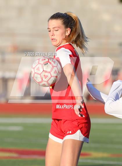 Thumbnail 2 in Cathedral Catholic vs. Edison (CIF SoCal Regional D1 Quarterfinal) photogallery.