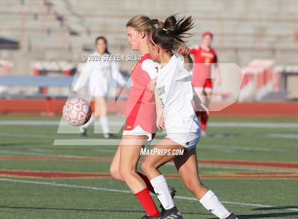 Thumbnail 2 in Cathedral Catholic vs. Edison (CIF SoCal Regional D1 Quarterfinal) photogallery.