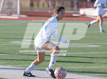 Thumbnail 2 in Cathedral Catholic vs. Edison (CIF SoCal Regional D1 Quarterfinal) photogallery.