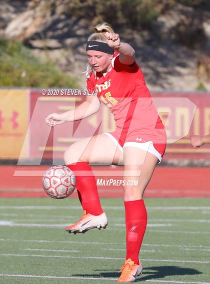 Thumbnail 2 in Cathedral Catholic vs. Edison (CIF SoCal Regional D1 Quarterfinal) photogallery.